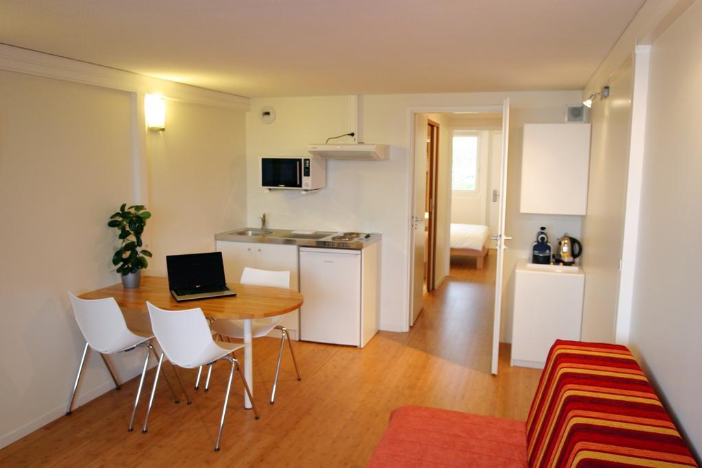 Hotel Pierre Blanche Chatillon-en-Michaille Δωμάτιο φωτογραφία