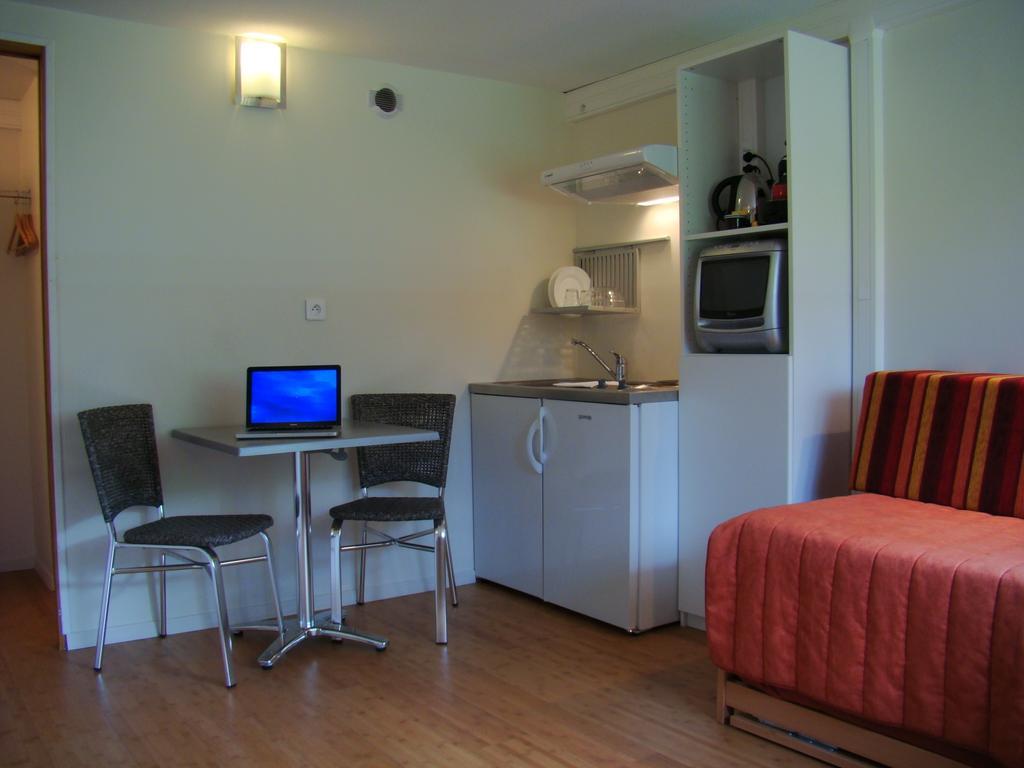 Hotel Pierre Blanche Chatillon-en-Michaille Εξωτερικό φωτογραφία