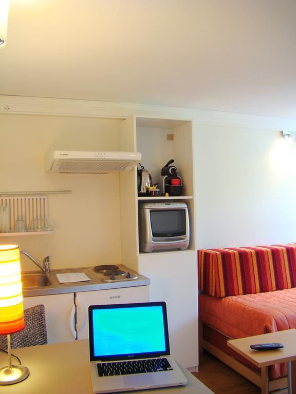 Hotel Pierre Blanche Chatillon-en-Michaille Δωμάτιο φωτογραφία